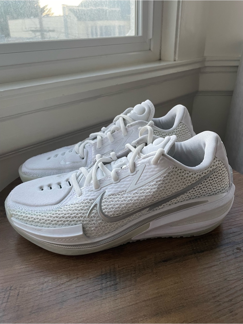 Nike GT Cuts 1- size 7 (men)/8.5 (women)-worn once